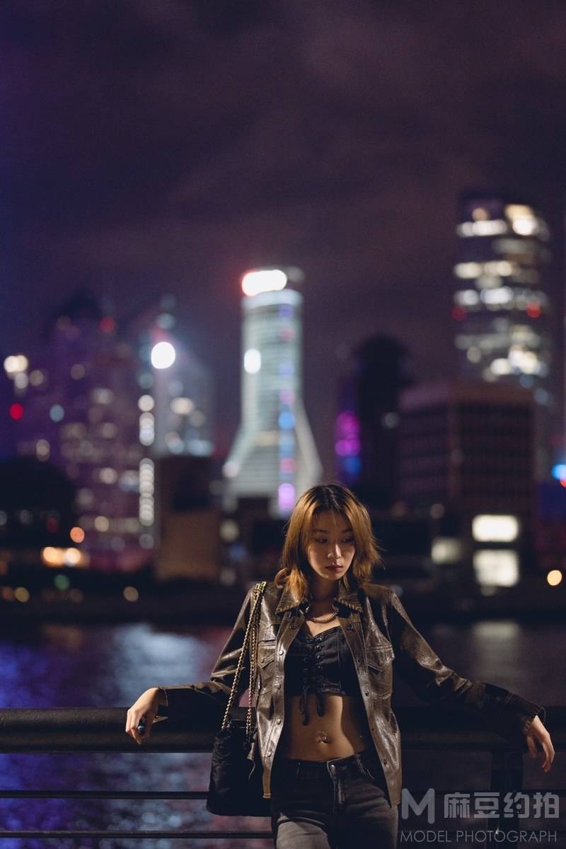 夜景模特