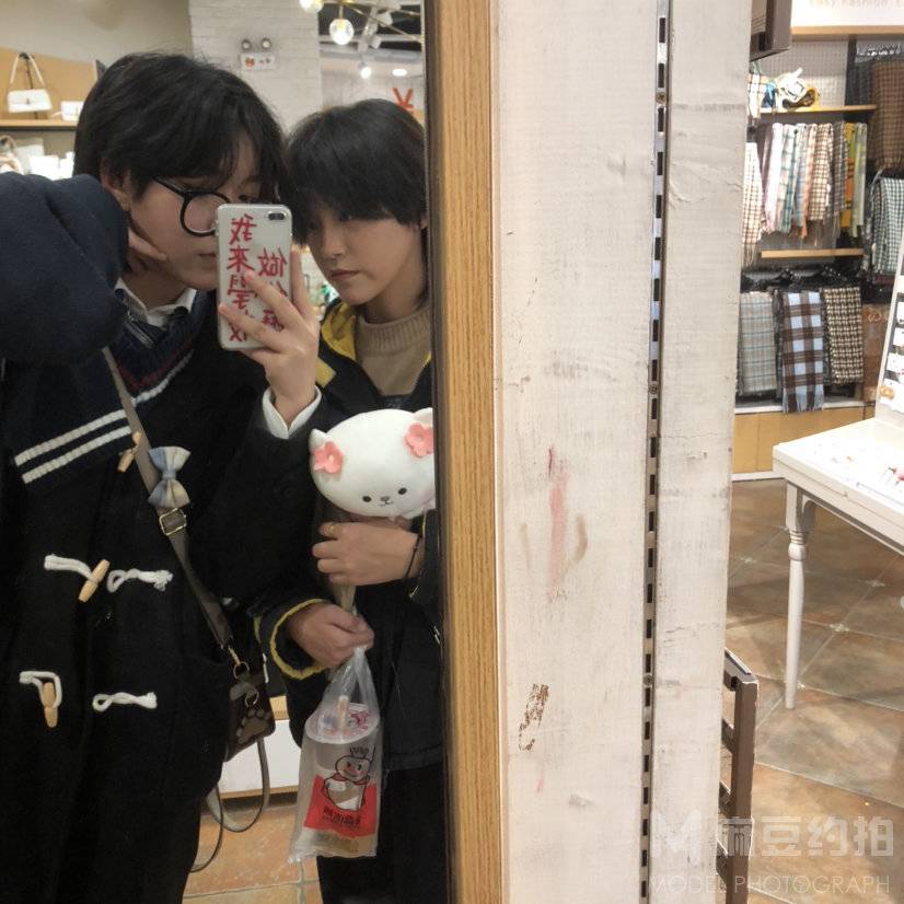 校园模特