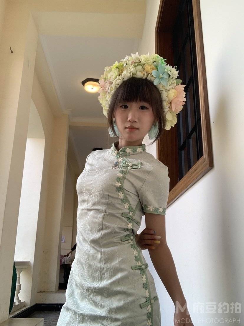 妆容模特
