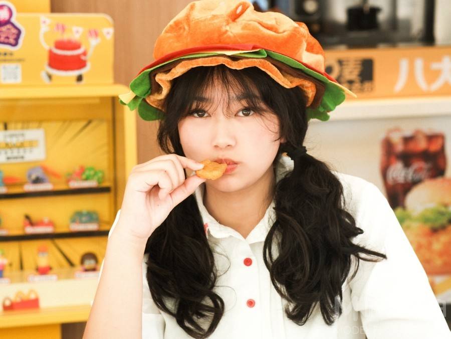 少女模特