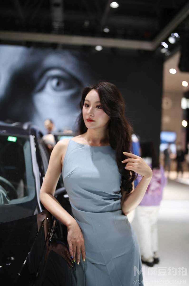 宝丽来模特