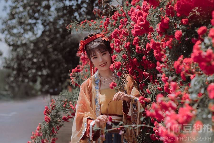 汉服模特