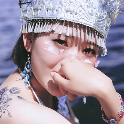 黑白模特