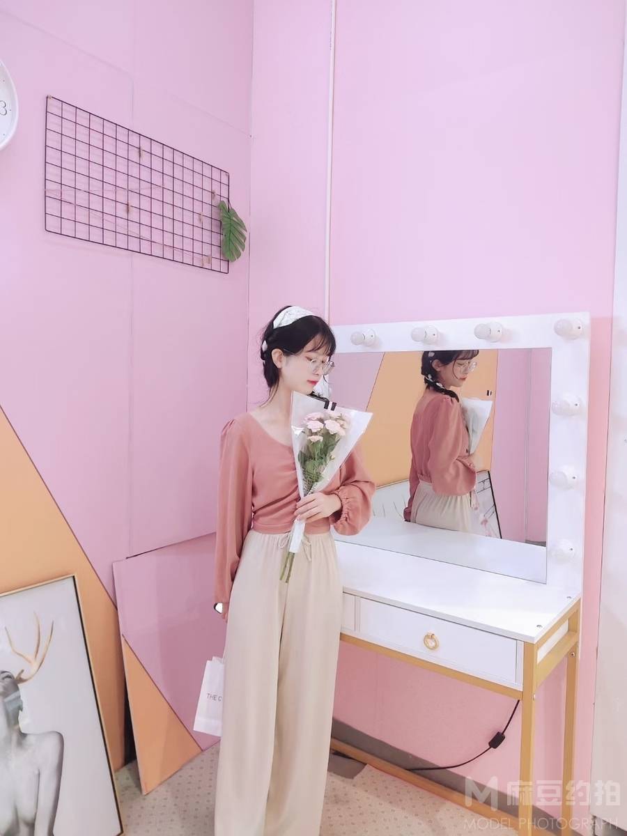 清新模特