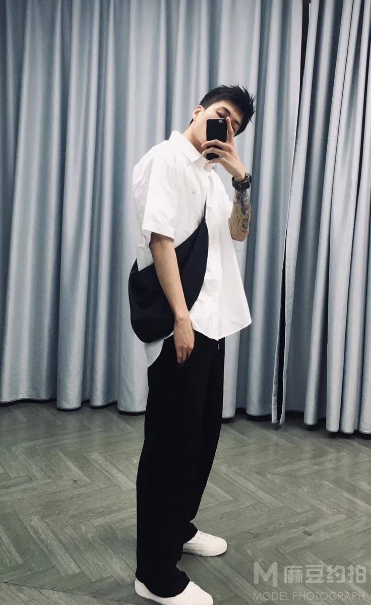 情侣模特