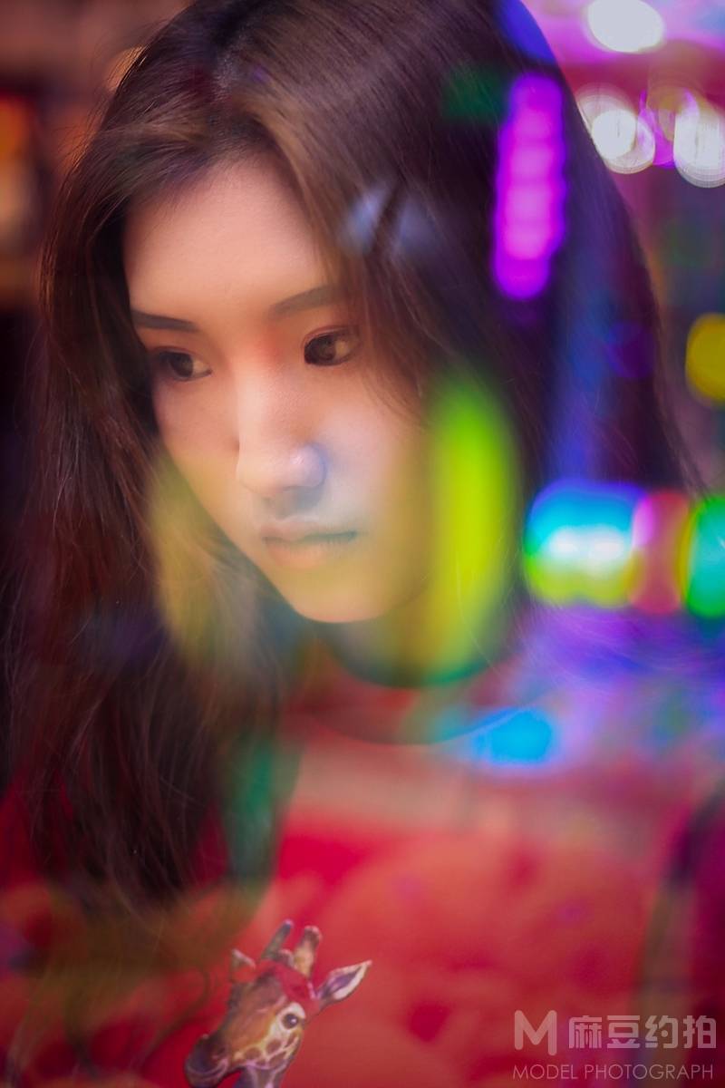 情绪模特