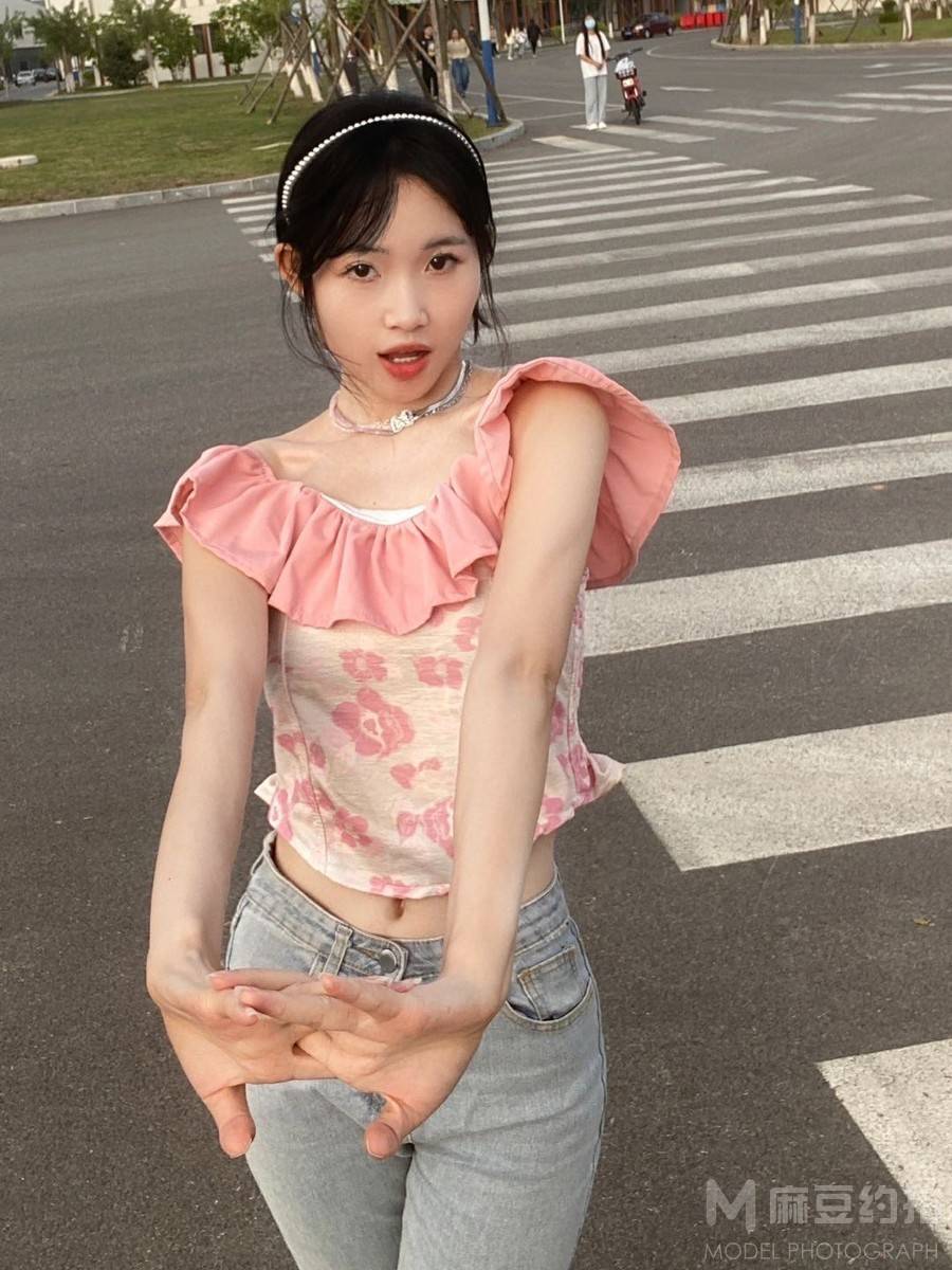 清新模特