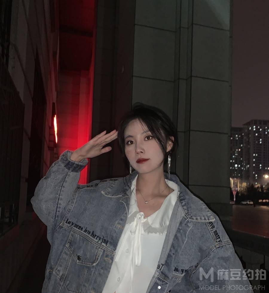 校园模特
