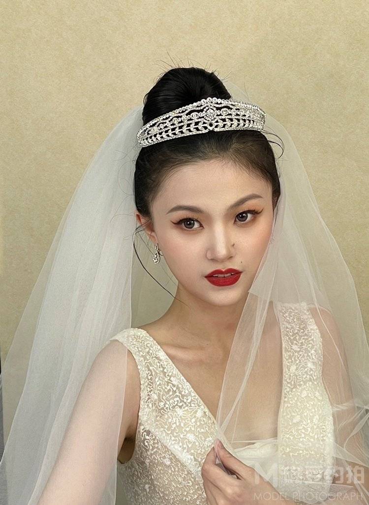 妆容模特