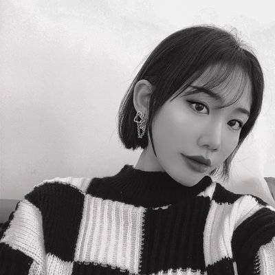 黑白模特