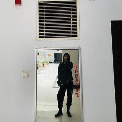 黑白模特