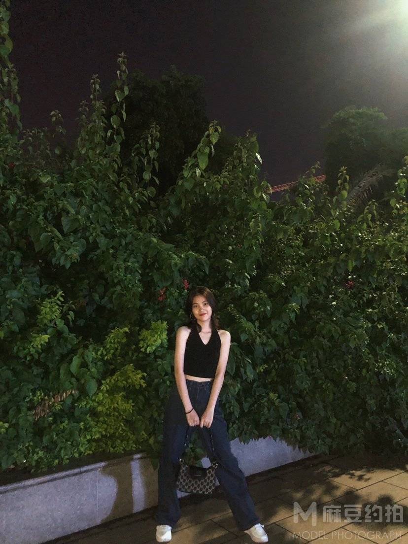 夜景模特