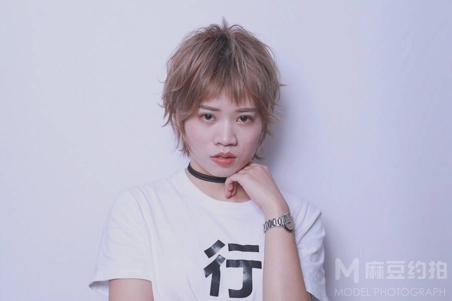 妆容模特