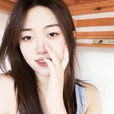 黑白模特