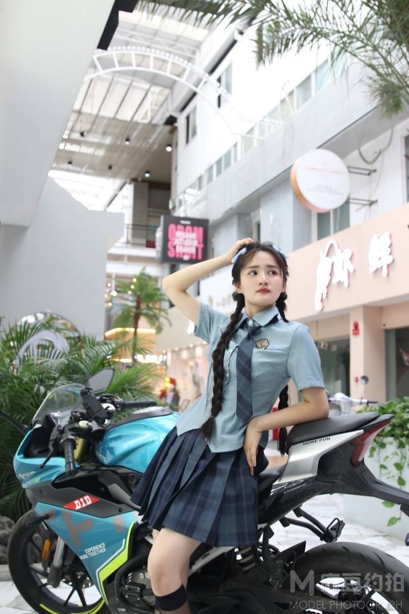 清新模特