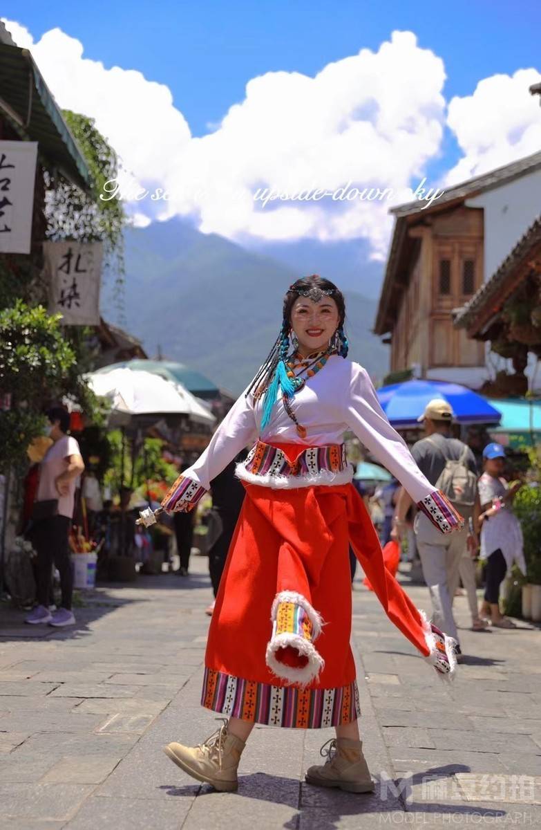 汉服模特