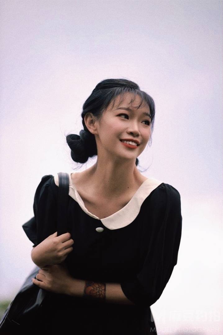 胶片模特