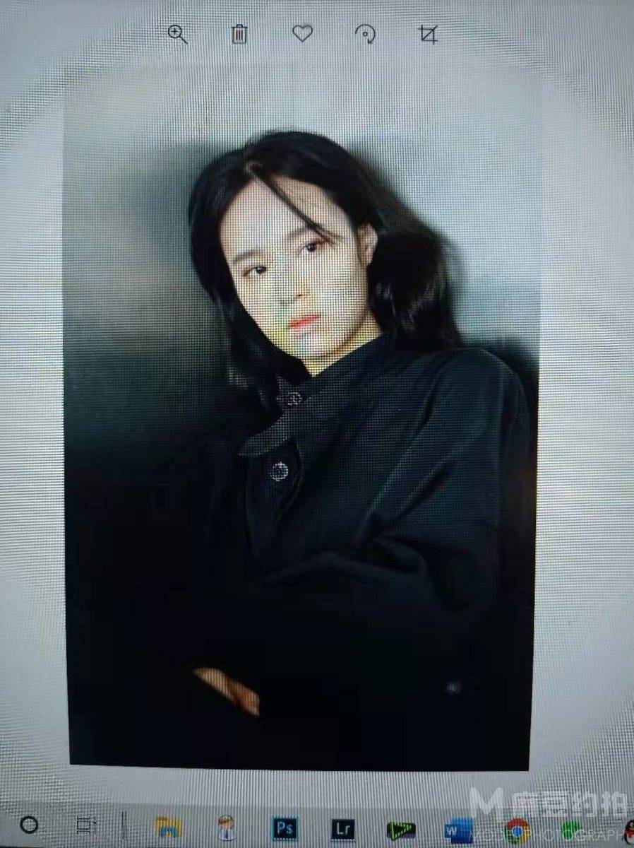 情绪模特