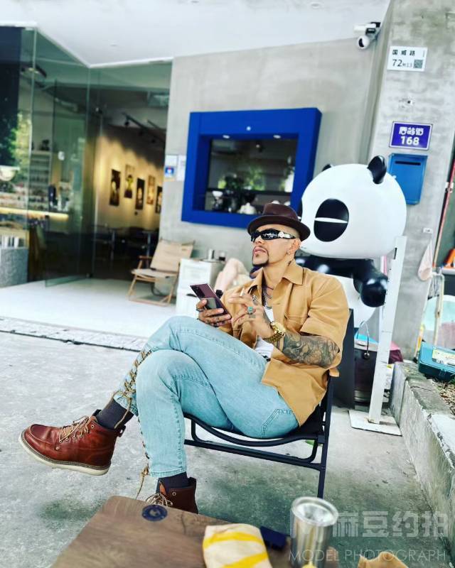 暗黑模特