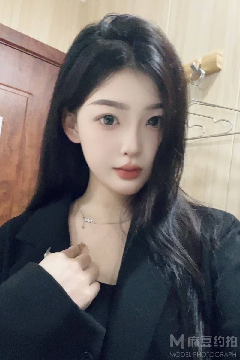 宝丽来模特