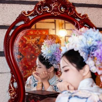 情绪模特