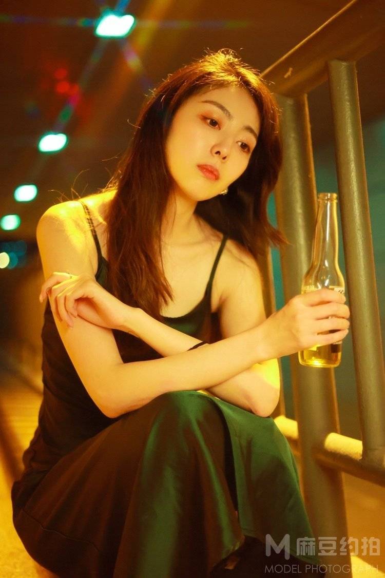 胶片模特
