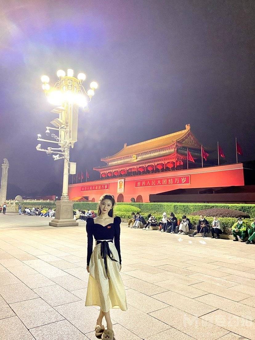 校园模特