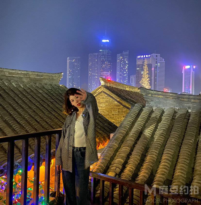 夜景模特