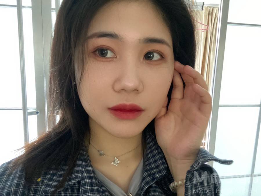 妆容模特