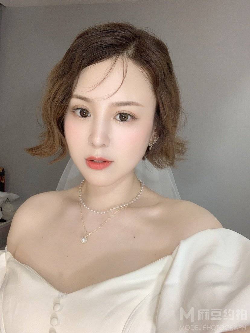 妆容模特