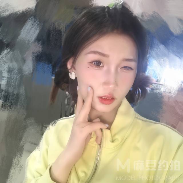 情绪模特