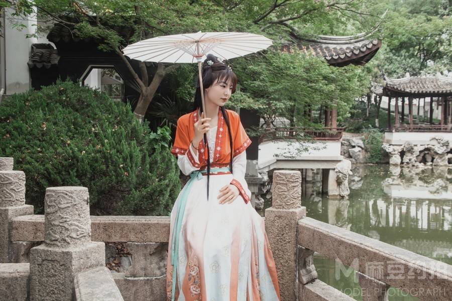 汉服模特