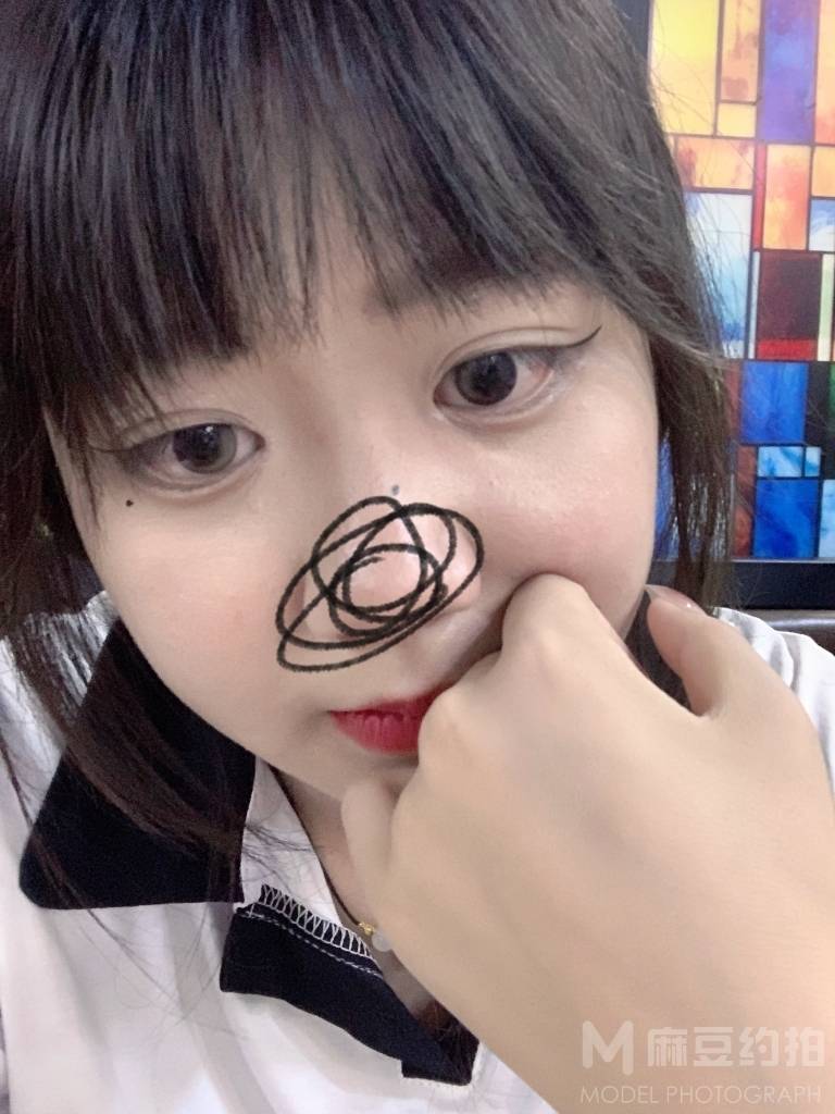 清新模特