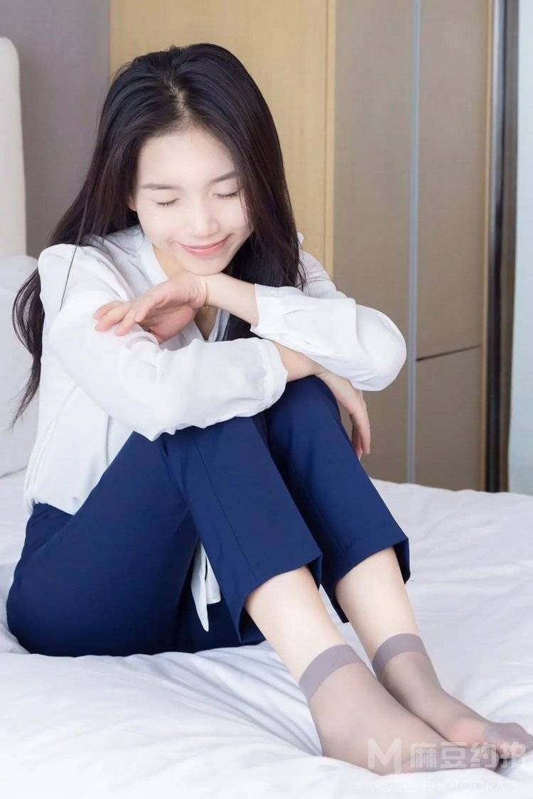 黑白模特