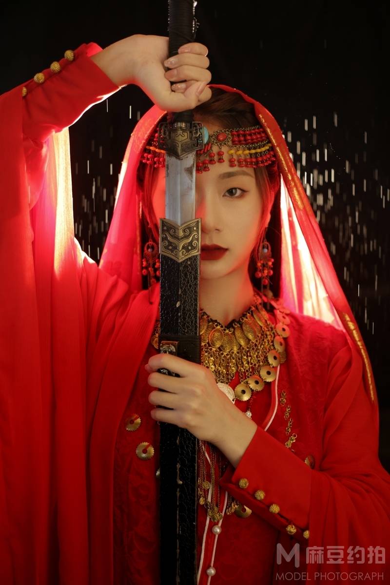 情绪模特