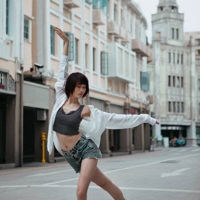黑白模特