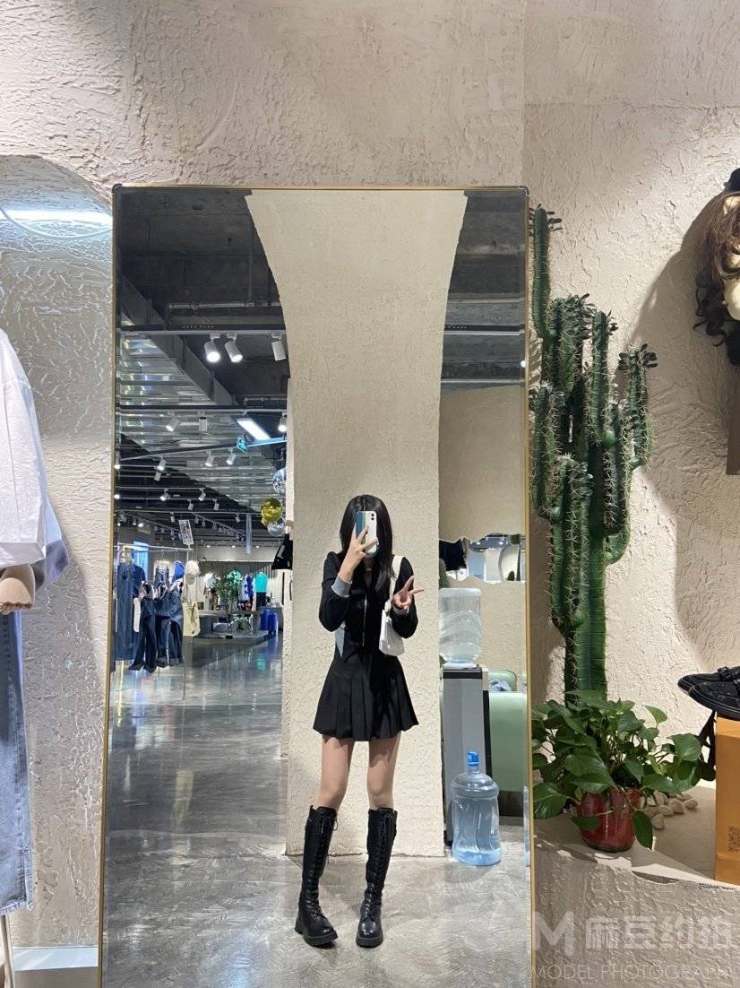 清新模特
