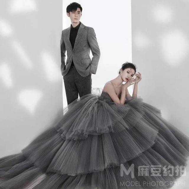宝丽来模特