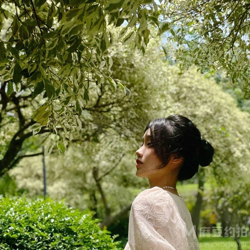 清新模特