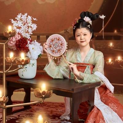 汉服模特