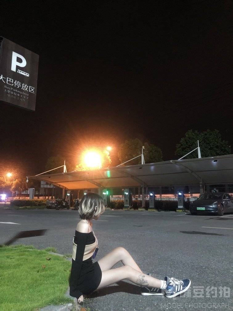 校园模特