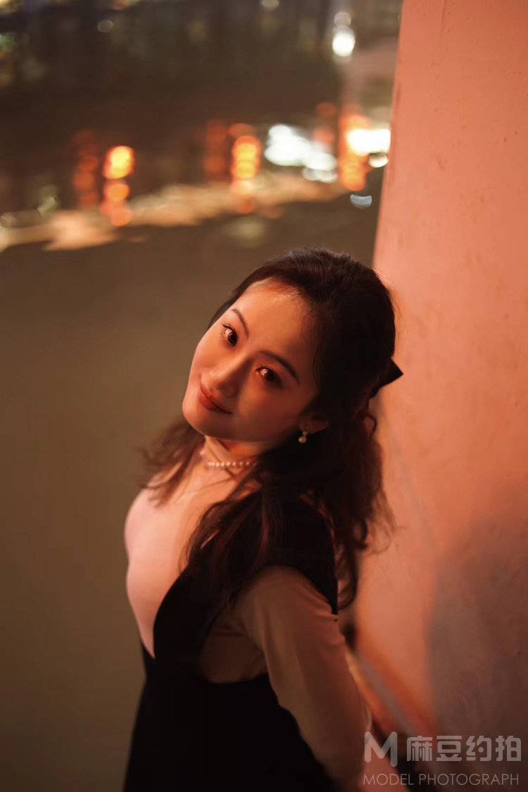 夜景模特