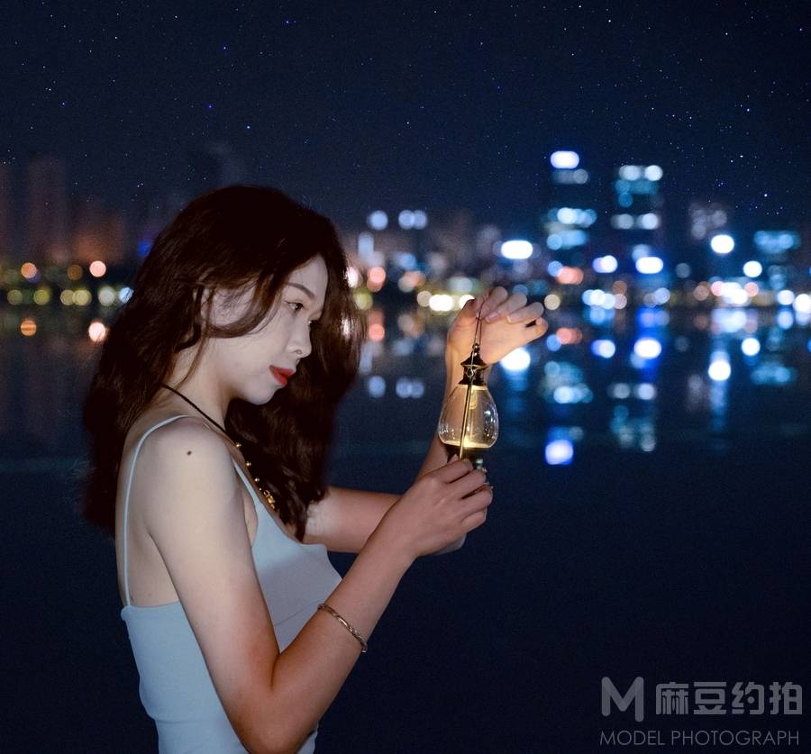 清新模特