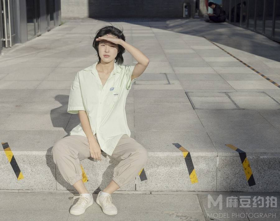 情绪模特