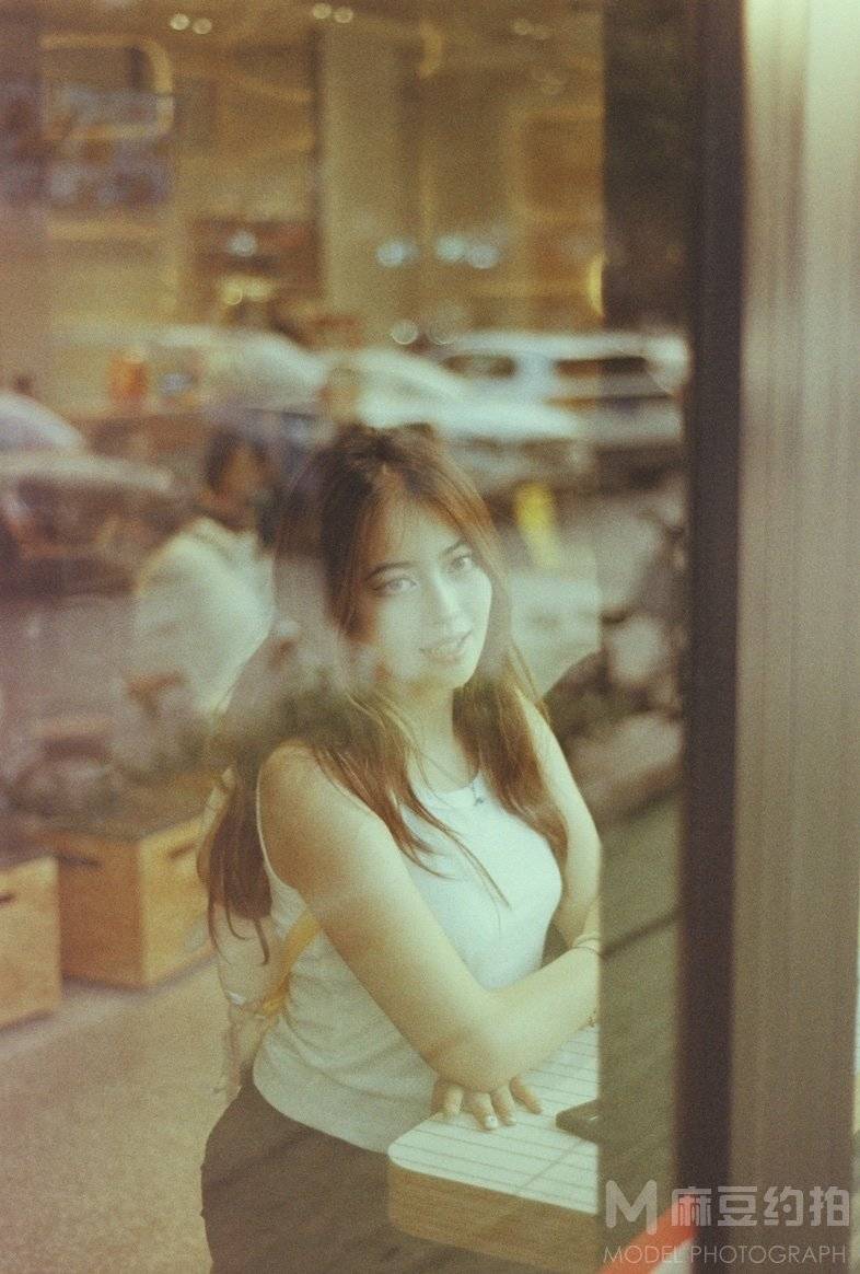 胶片模特