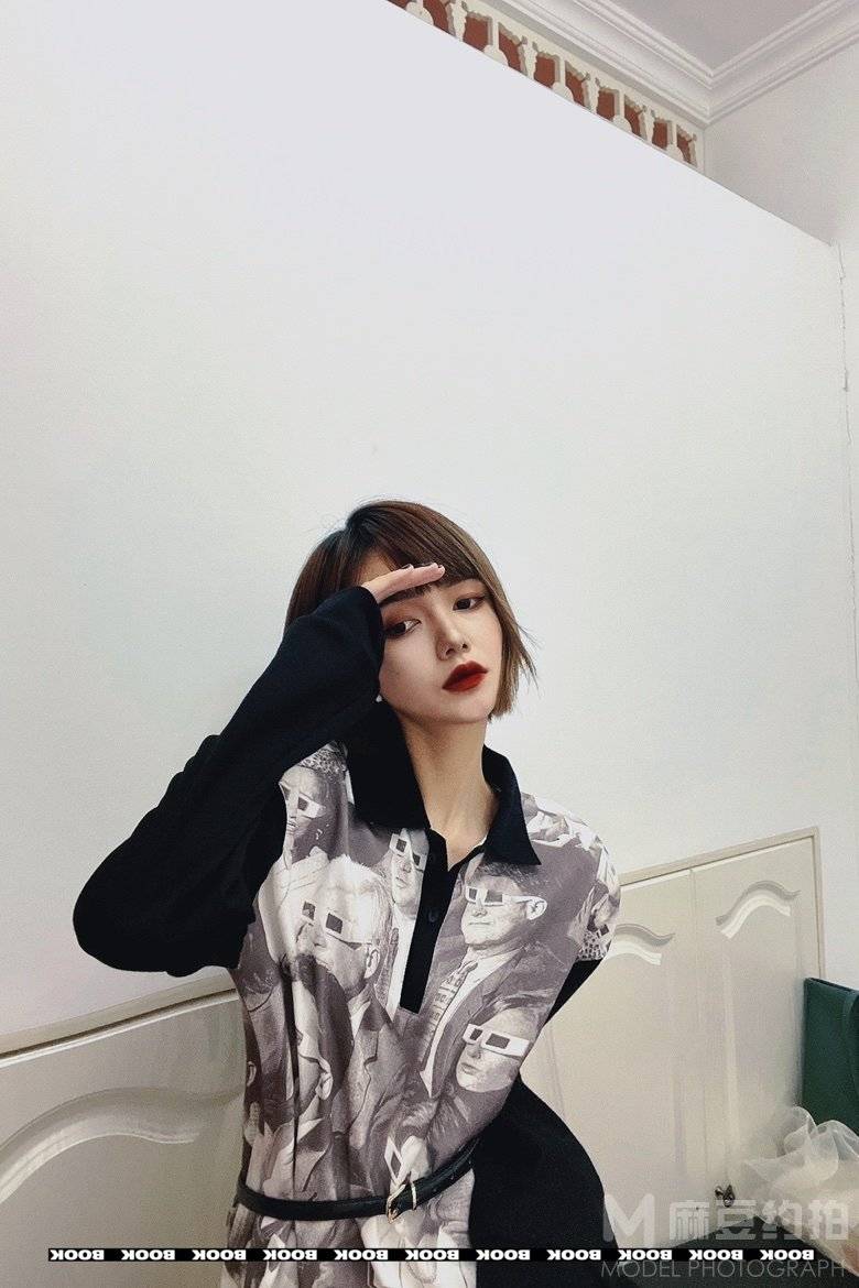 黑白模特