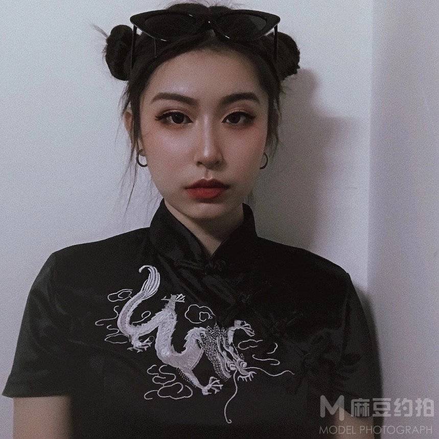 胶片模特