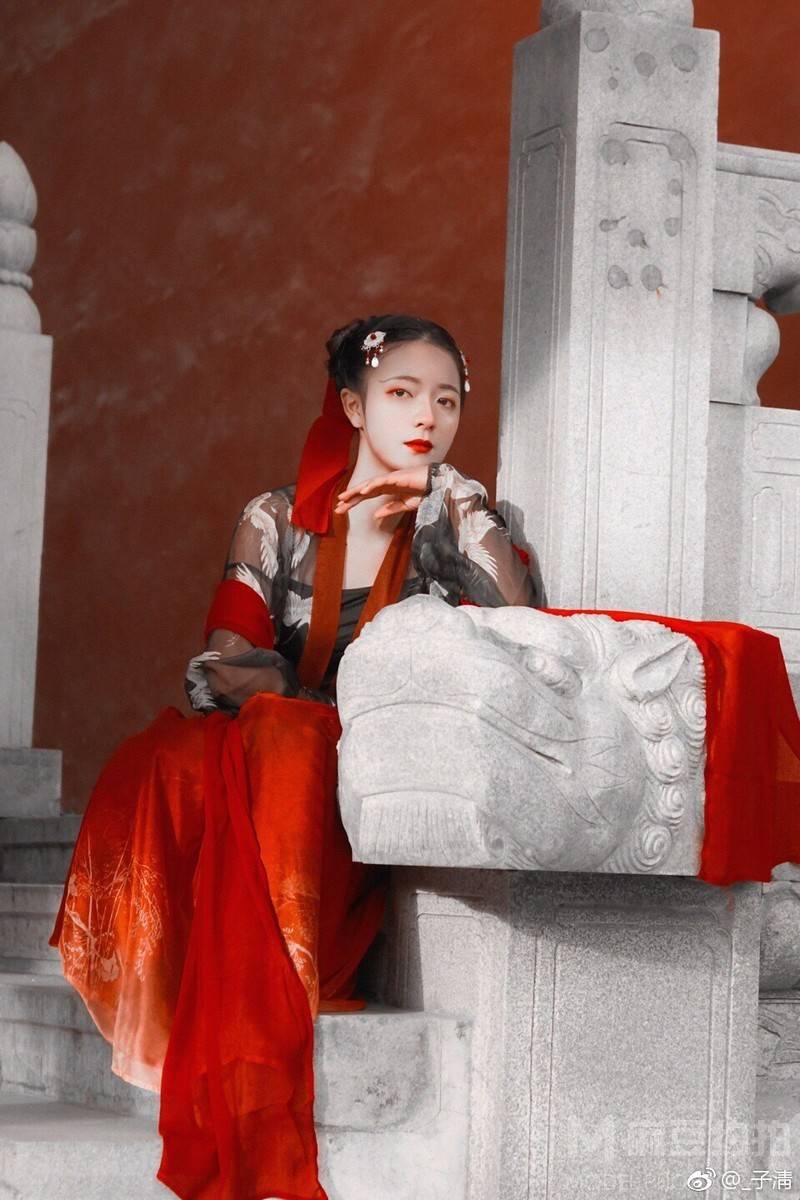 汉服模特