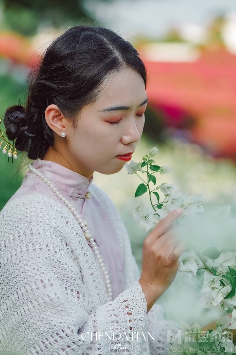 胶片模特