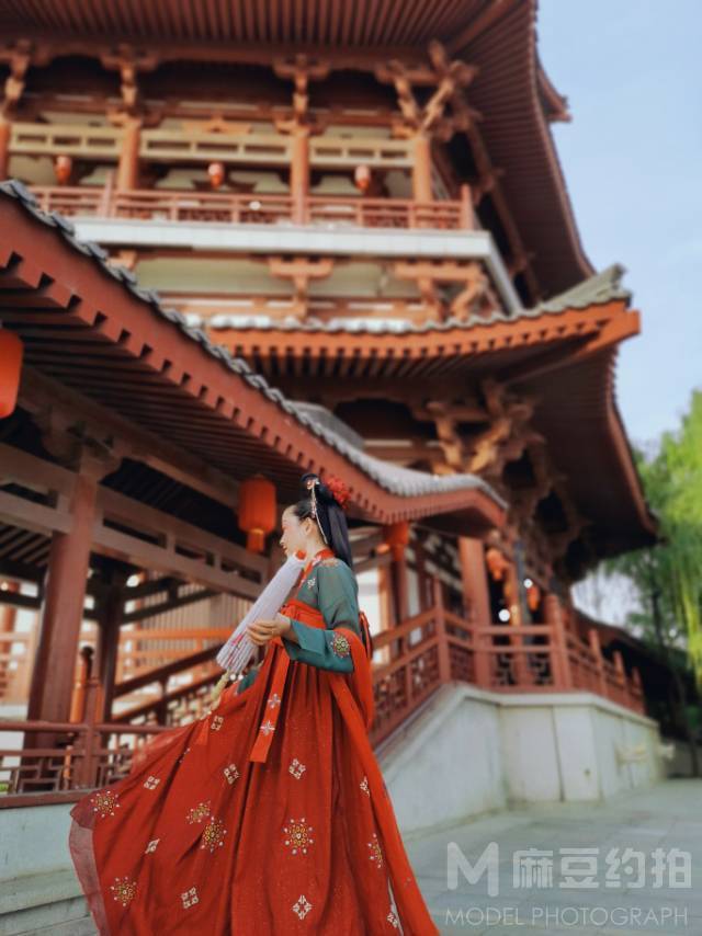 汉服模特